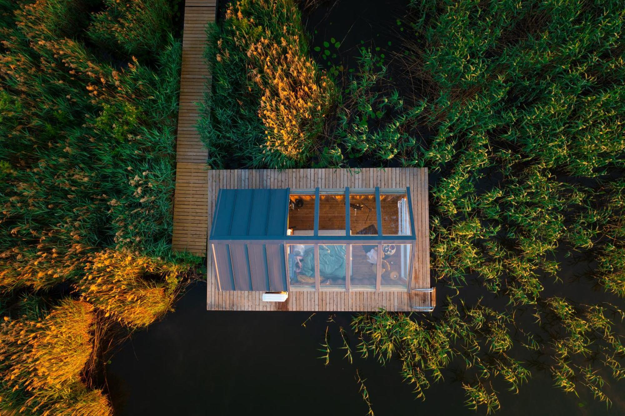 Million Star Hotel Latgale Nastrova Kültér fotó