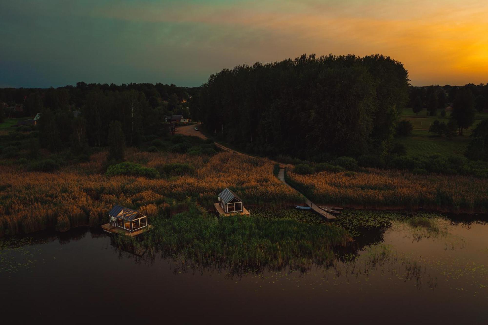 Million Star Hotel Latgale Nastrova Kültér fotó