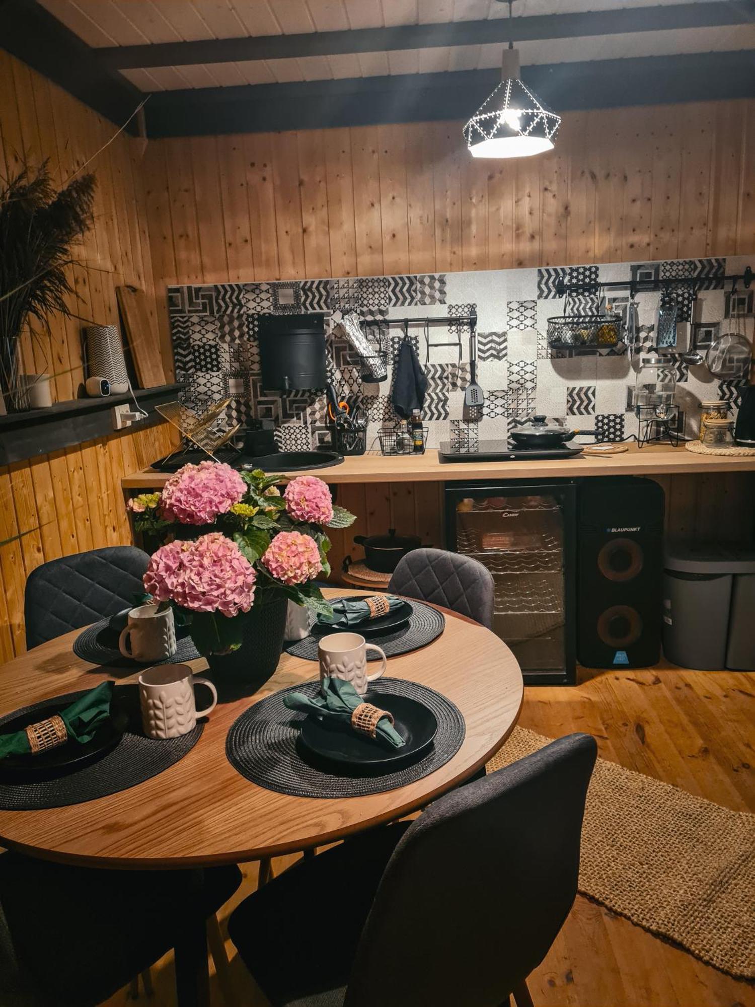 Million Star Hotel Latgale Nastrova Kültér fotó