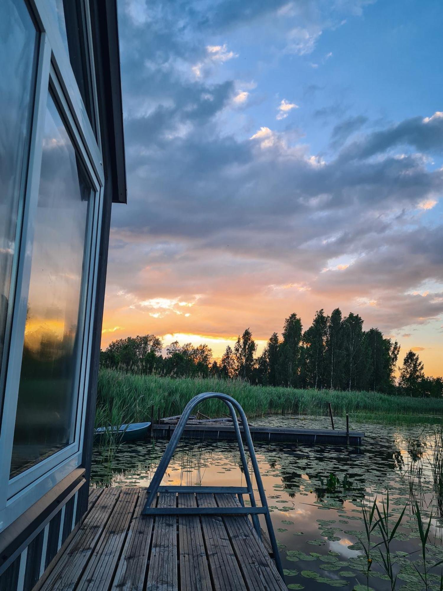 Million Star Hotel Latgale Nastrova Kültér fotó